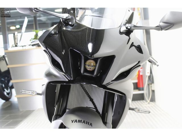 yamaha - r7