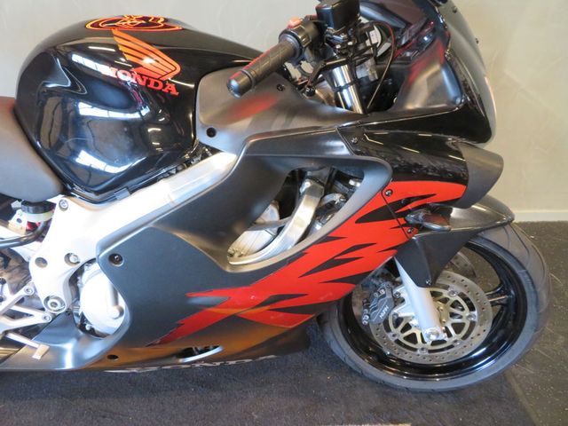 honda - cbr-600-f