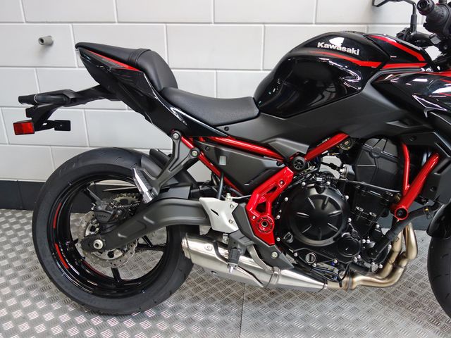 kawasaki - z650