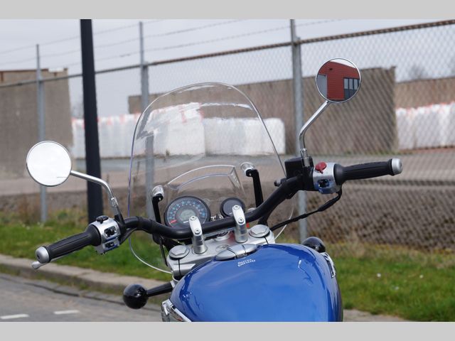 royal-enfield - super-meteor-650