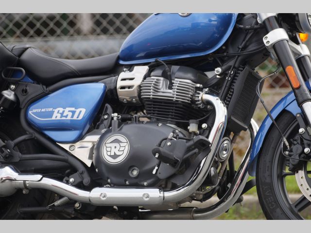 royal-enfield - super-meteor-650
