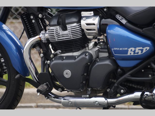 royal-enfield - super-meteor-650