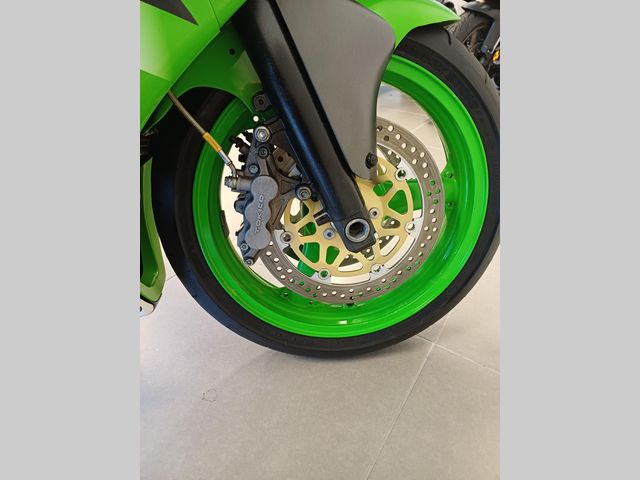 kawasaki - zx-6r-ninja