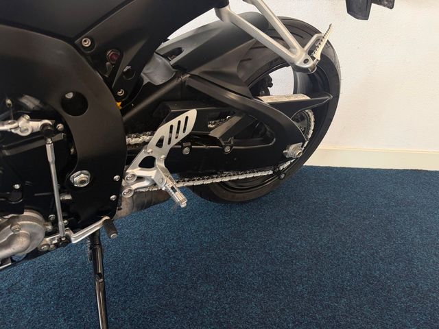 suzuki - gsx-r-750