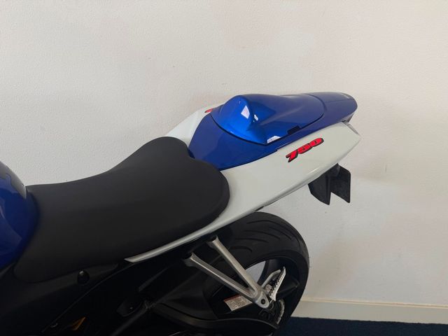 suzuki - gsx-r-750