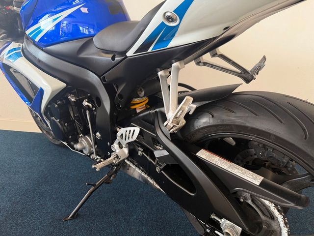 suzuki - gsx-r-750