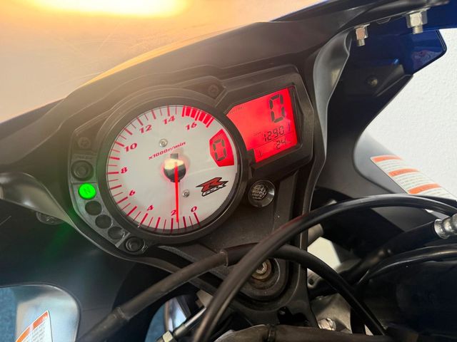 suzuki - gsx-r-750