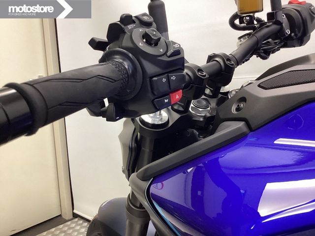 yamaha - mt-09-y-amt