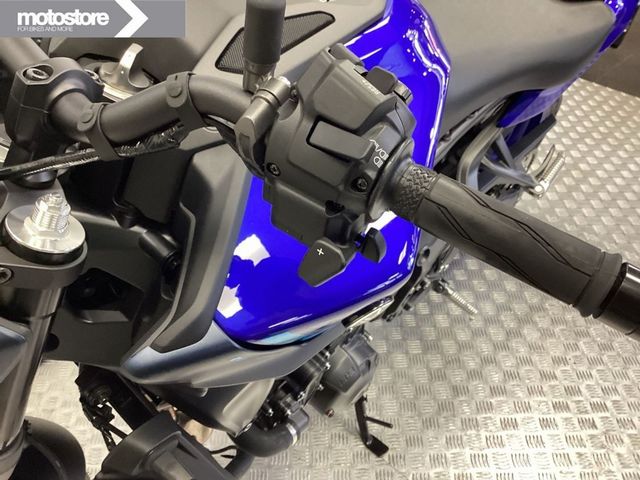yamaha - mt-09-y-amt