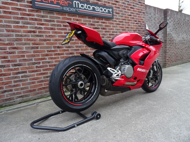 ducati - panigale-v2