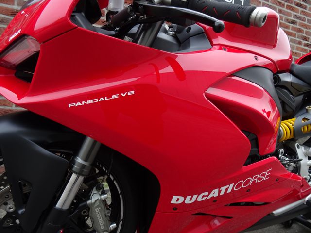 ducati - panigale-v2