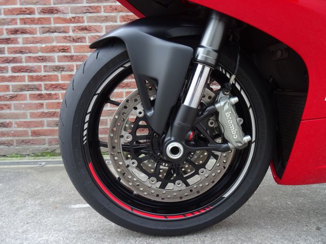 ducati - panigale-v2