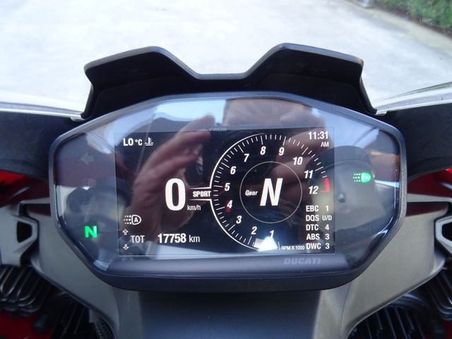 ducati - panigale-v2