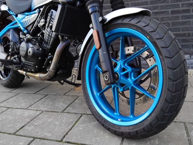 royal-enfield - guerrilla-450