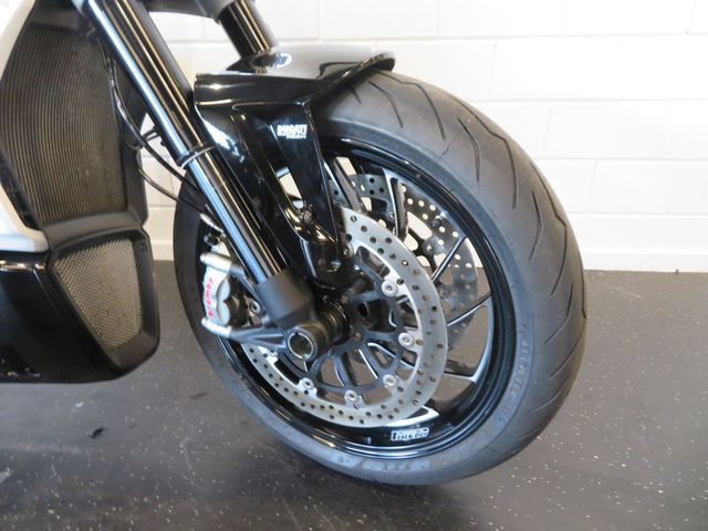ducati - xdiavel-s