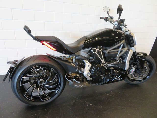 ducati - xdiavel-s