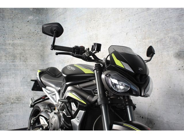 triumph - street-triple-rs