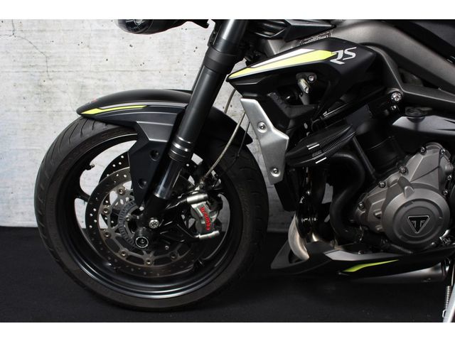 triumph - street-triple-rs