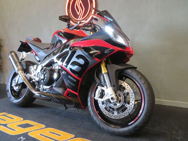aprilia - rsv-4-r