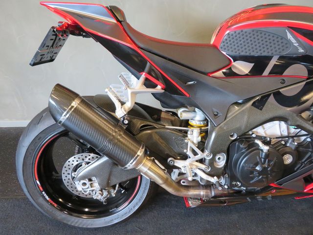 aprilia - rsv-4-r
