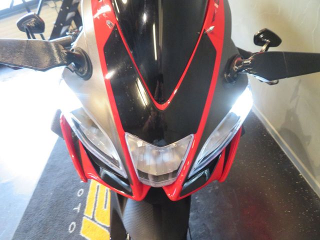 aprilia - rsv-4-r