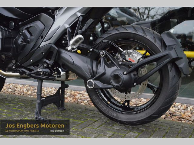 bmw - r-1300-gs