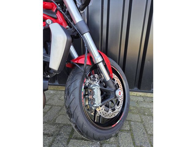 ducati - monster-821