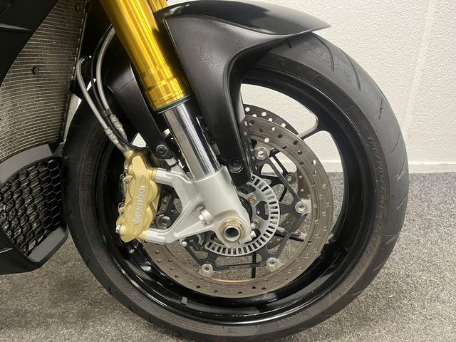 aprilia - tuono-v4