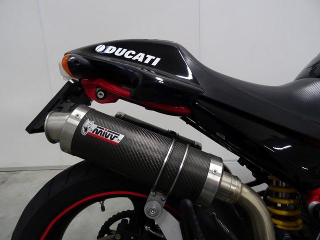 ducati - m-695