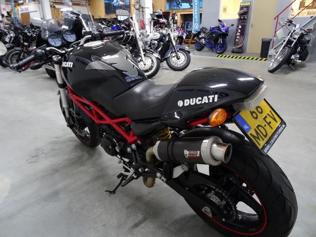 ducati - m-695