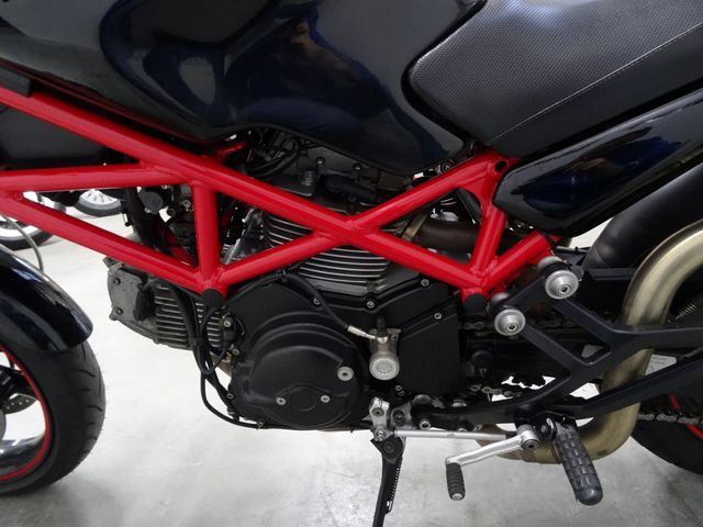 ducati - m-695