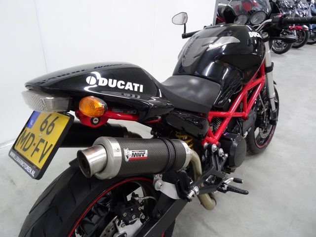 ducati - m-695