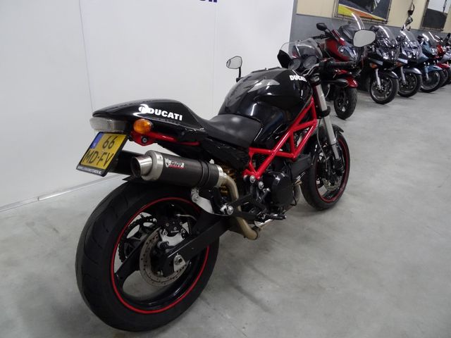ducati - m-695