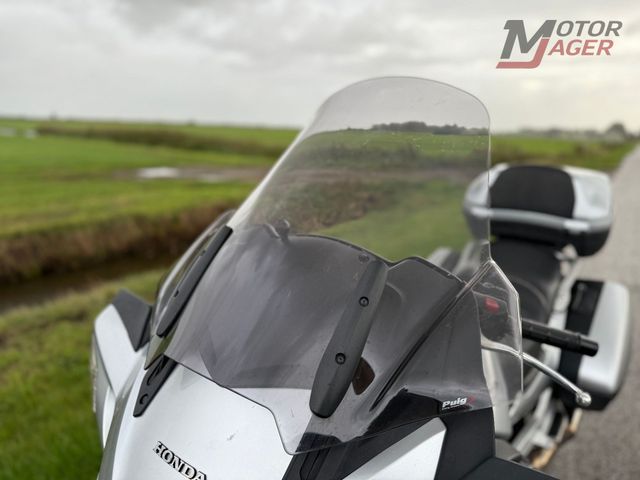 honda - st-1300-pan-european-abs