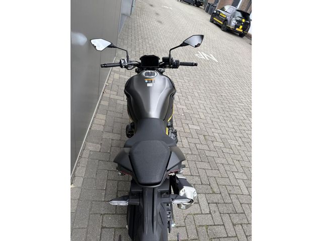 kawasaki - z900