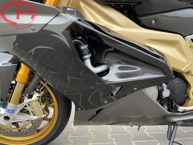 aprilia - rsv-1000-r-factory