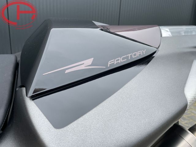 aprilia - rsv-1000-r-factory