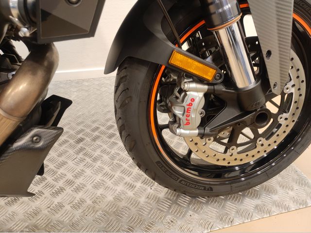 ktm - 1290-super-duke-gt