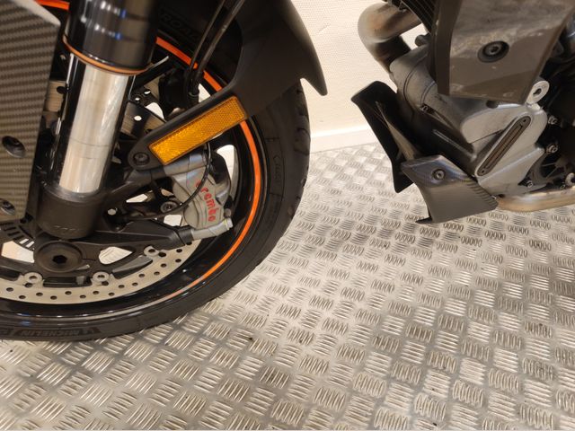 ktm - 1290-super-duke-gt