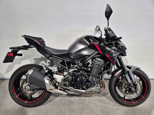 kawasaki - z900