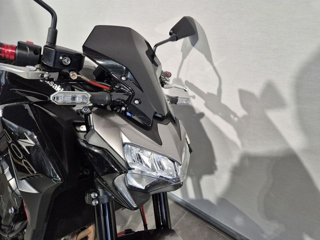 kawasaki - z900