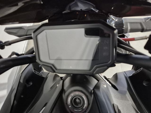 kawasaki - z900