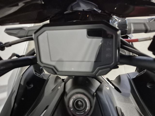 kawasaki - z900