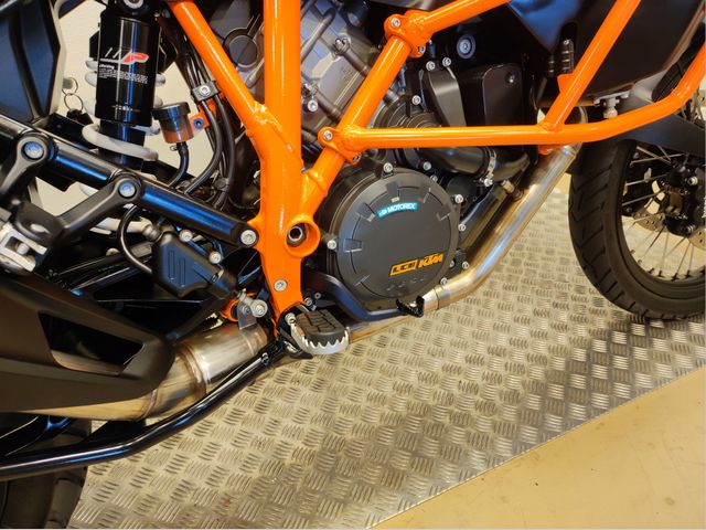 ktm - 1290-super-adventure-r