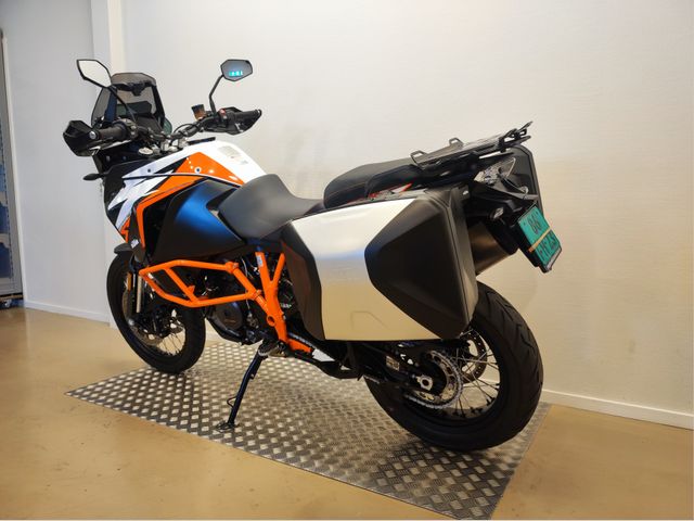ktm - 1290-super-adventure-r