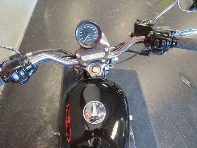 harley-davidson - sportster-custom-limited-a-xl-883-ca