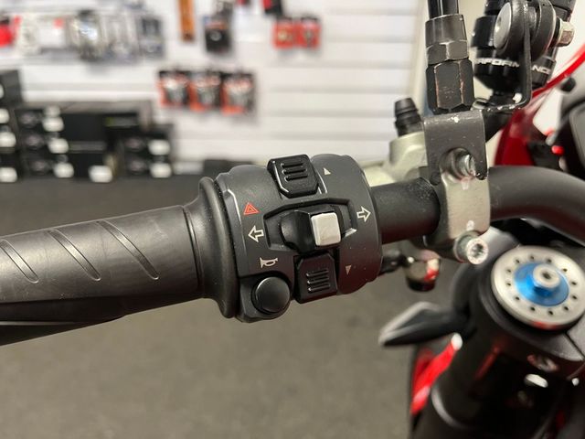 ducati - monster-1200-r