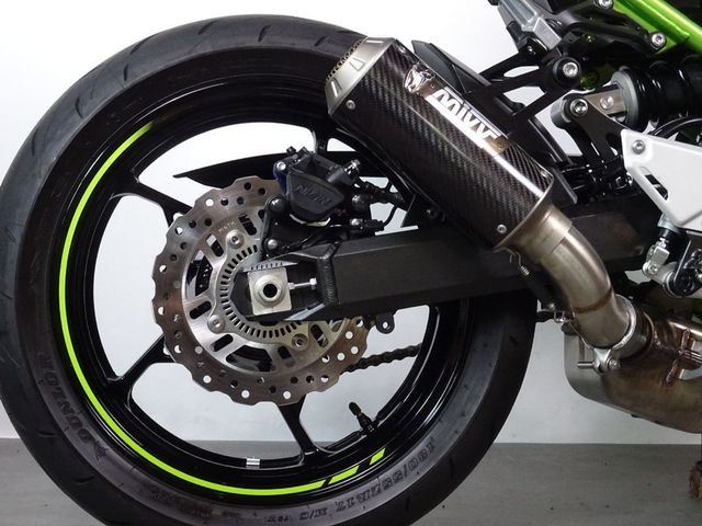 kawasaki - z900