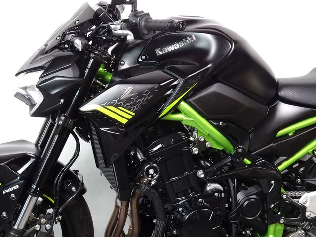 kawasaki - z900