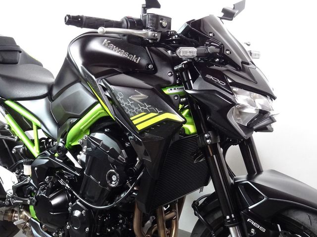 kawasaki - z900